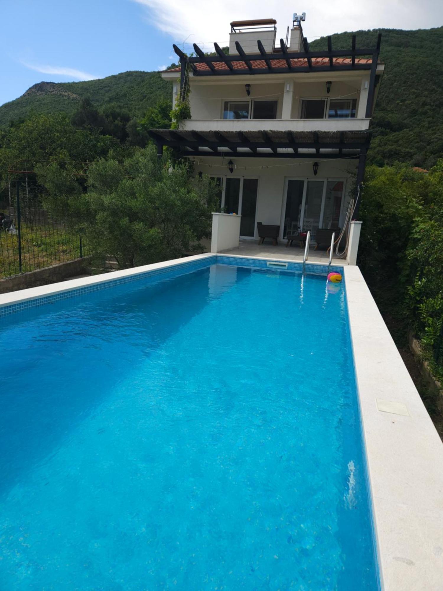 Vanjana 1 Thenovici Exterior photo